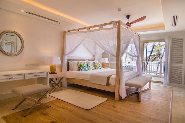 Hemingways Apartment master bedroom 2